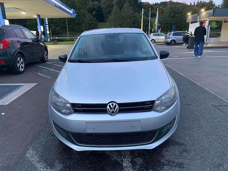 Reflexsilber metallic Gebraucht 2012 VW Polo Match Kleinwagen | 3.850 € (Superpreis) - Bild 1/4