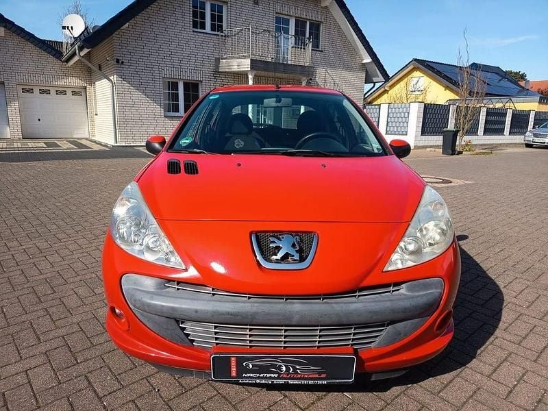 Gebraucht Peugeot 206 73 PS (53 kW) 2012 Rot Limousine