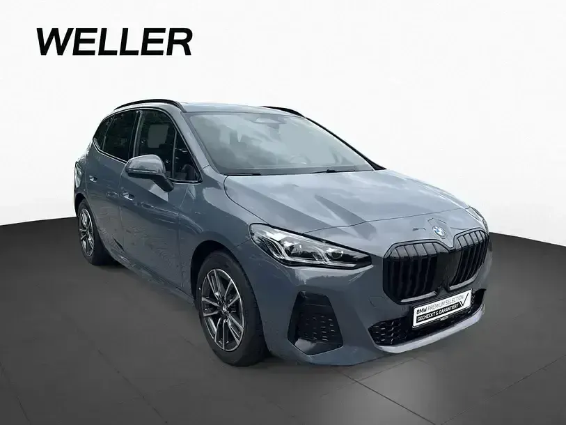 Gebraucht BMW 223 Active Tourer Luxury Line 218 PS (160 kW) 2025 Grau Van / Kleinbus