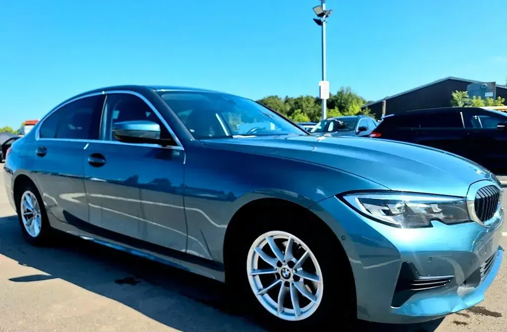 Gebraucht BMW 318 156 PS (114 kW) 2021 Grün Limousine