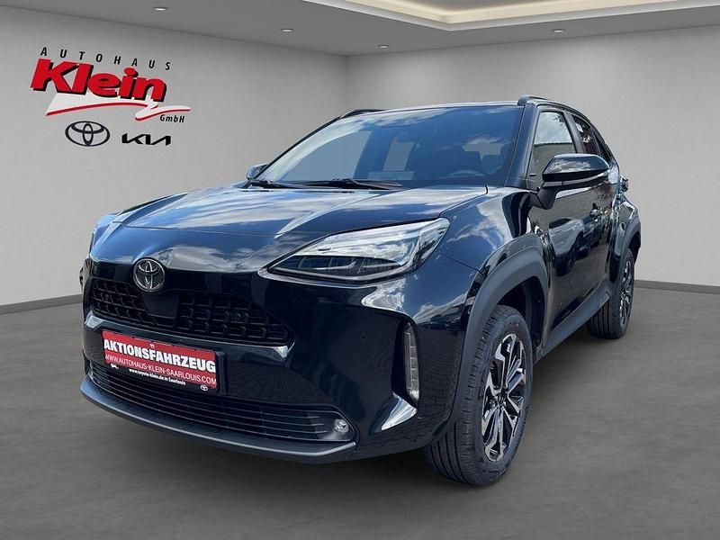 Neu Toyota Yaris Cross 131 PS (96 kW) 2025 Schwarz SUV