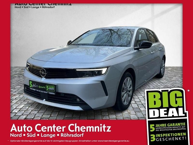 Kristall silber Gebraucht 2023 Opel Astra Elegance Limousine | 18.407 € (Superpreis) - Bild 1/4