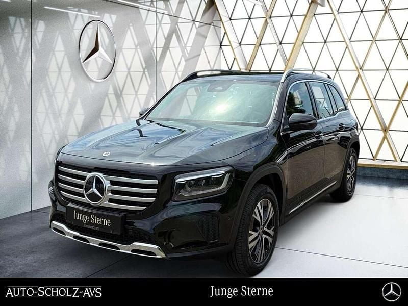 Unilack nachtschwarz Gebraucht 2024 Mercedes GLB220 Progressive SUV | 45.997 € (Fairer Preis) - Bild 1/4