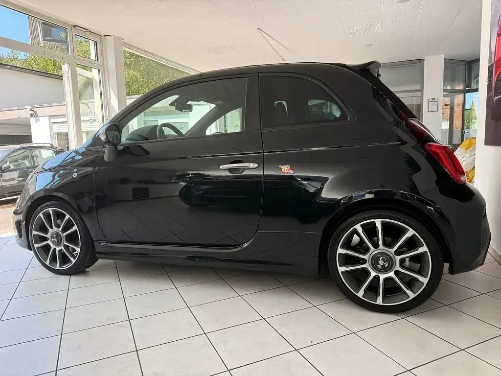 Gebraucht Abarth 595C Turismo 165 PS (121 kW) 2022 Schwarz Cabrio