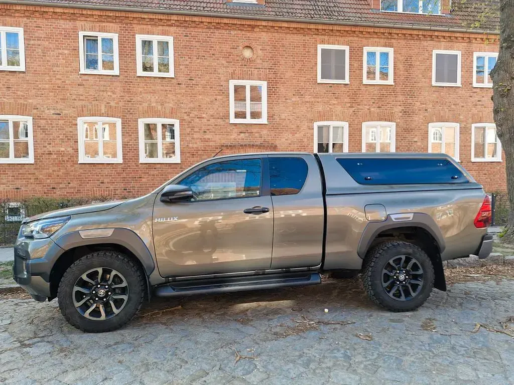 Gebraucht Toyota HiLux 204 PS (150 kW) 2021 Pickup