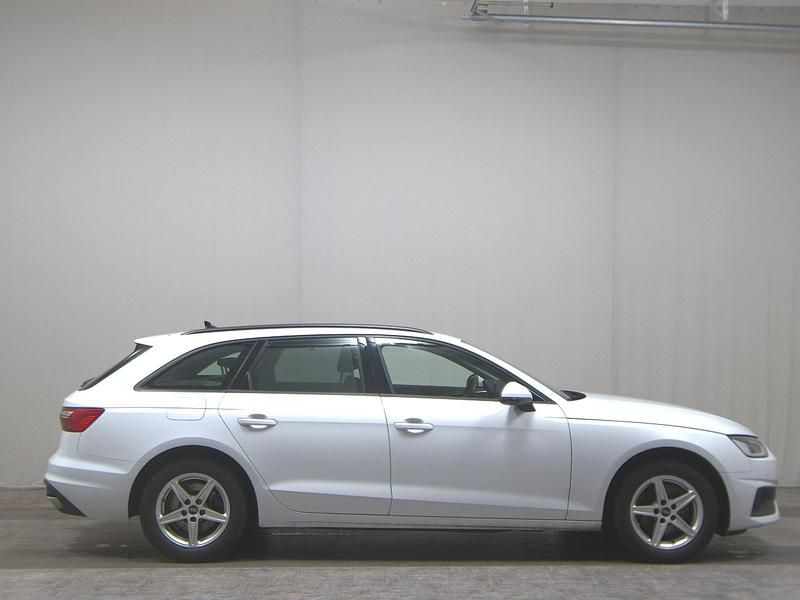 Gebraucht Audi A4 Sport 163 PS (119 kW) 2023 Weiss Kombi