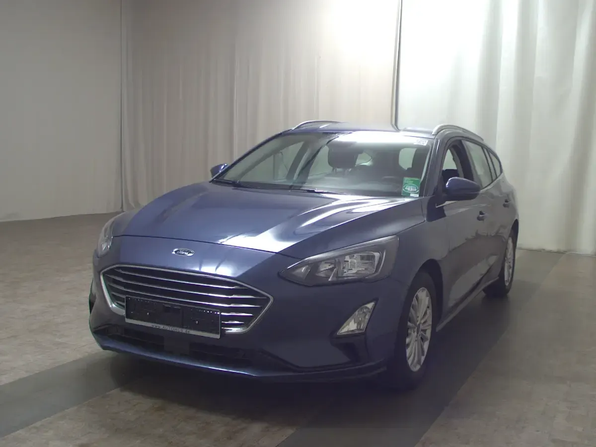 Gebraucht Ford Focus Titanium 125 PS (91 kW) 2021 Chromablau metallic Limousine