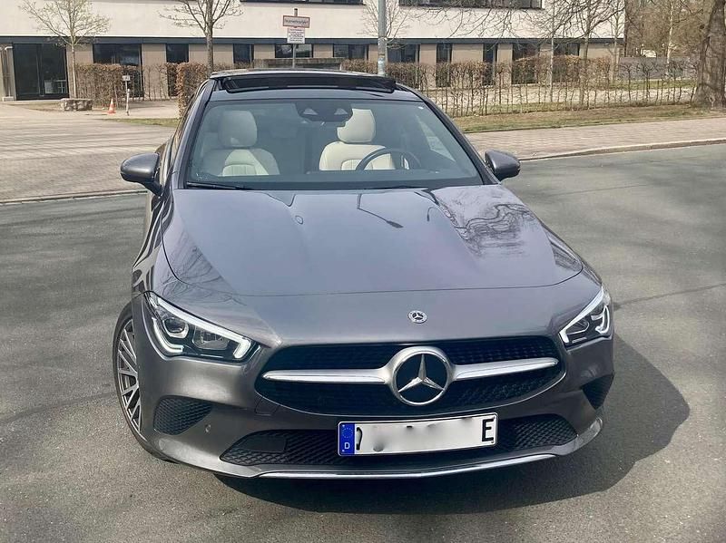 Gebraucht Mercedes CLA250e Shooting Brake Progressive 218 PS (160 kW) 2023 Braun Kombi