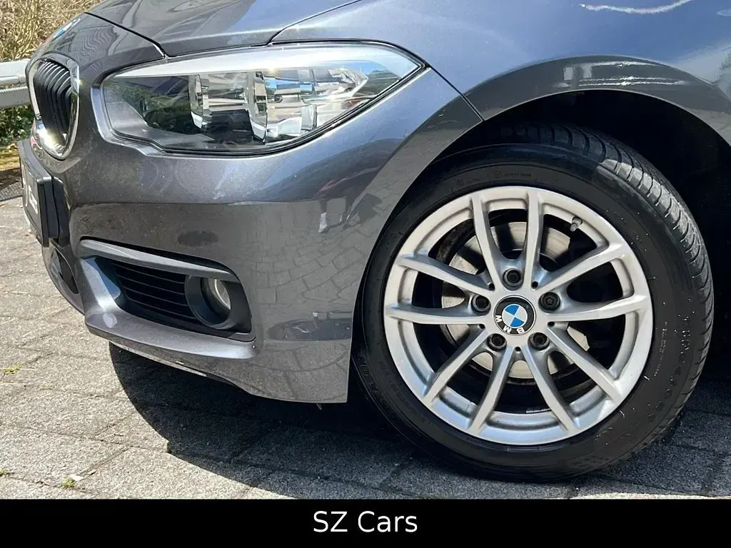 Gebraucht BMW 118 Advantage 136 PS (100 kW) 2019 Grau Kleinwagen