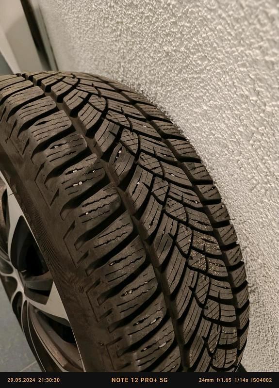 Gebraucht VW Passat 150 PS (110 kW) 2015 Silber Kombi