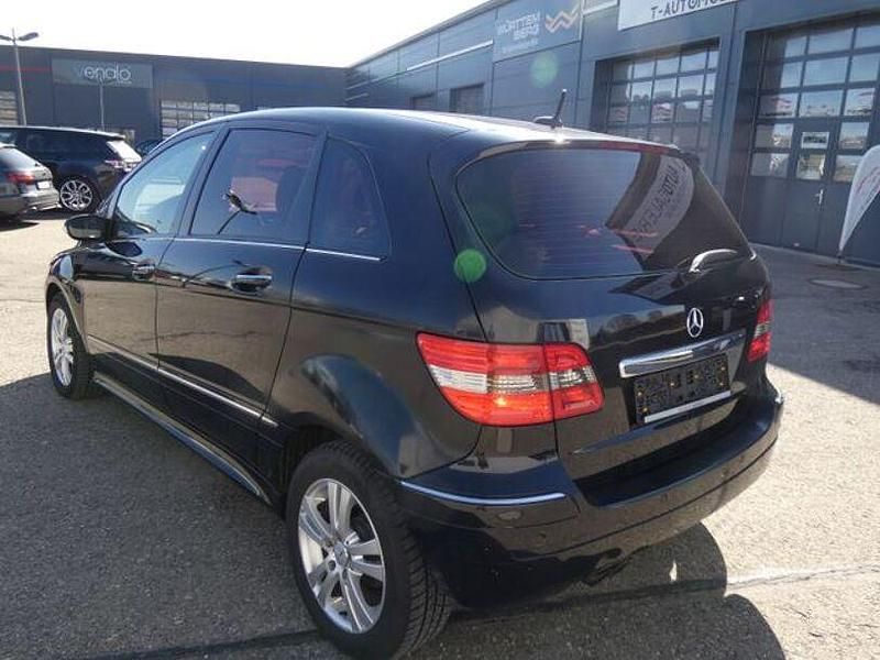 Gebraucht Mercedes B200 193 PS (141 kW) 2006 Schwarz Van / Kleinbus