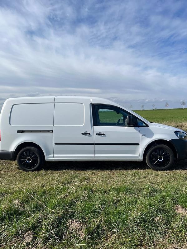 Second-hand VW Caddy 102 CP (75 kW) 2011 Monovolum
