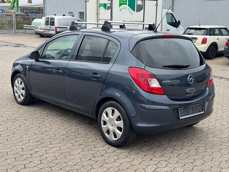 Gebraucht Opel Corsa 101 PS (74 kW) 2010 Blau Kleinwagen