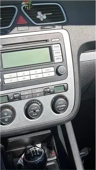 Second-hand VW Eos 2005 Negru Cabrio