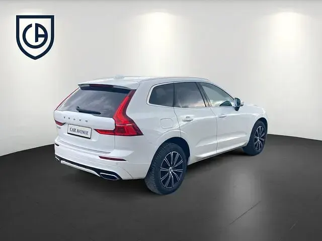 Gebraucht Volvo XC60 R-Design 190 PS (139 kW) 2018 Crystal white / metallic SUV