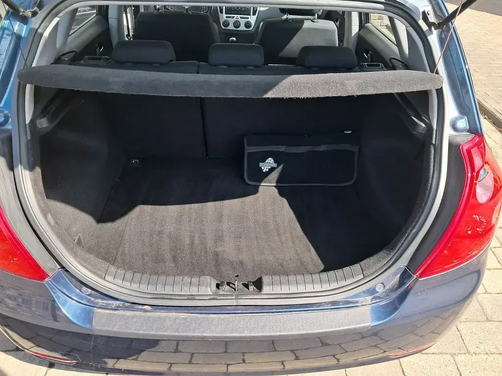Używany Kia Ceed EX 122 KM (89 kW) 2007 Niebieski Hatchback