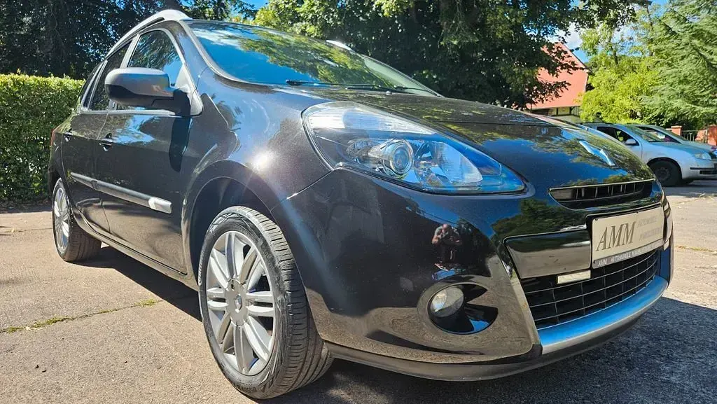Gebraucht Renault Clio Night&Day 101 PS (74 kW) 2011 Schwarz Limousine