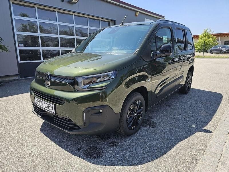 Sirkkagrün Neu 2025 Citroën Berlingo Comfort Van / Kleinbus | 28.950 € (Guter Preis) - Bild 1/4