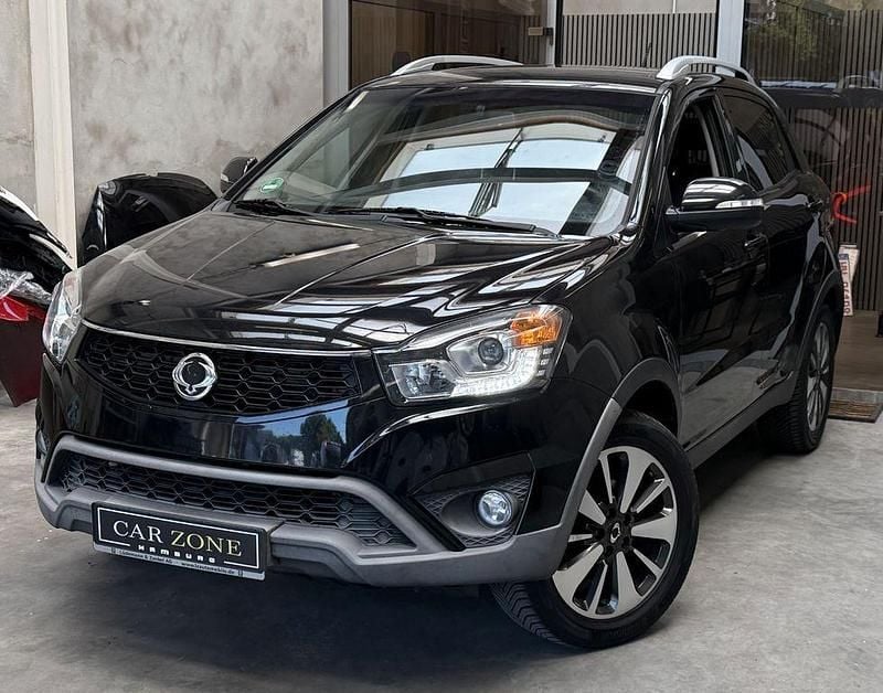 Schwarz Gebraucht 2015 Ssangyong (KGM) Korando Sapphire SUV | 4.990 € (Etwas zu teuer) - Bild 1/4