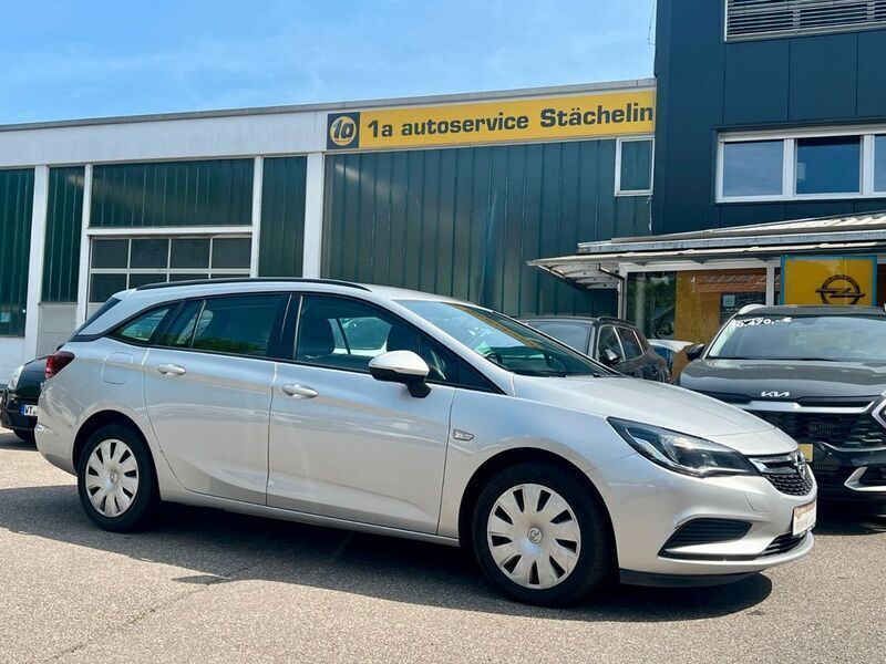 Argonsilber Gebraucht 2017 Opel Astra S Kombi | 10.980 € (Etwas zu teuer) - Bild 1/4
