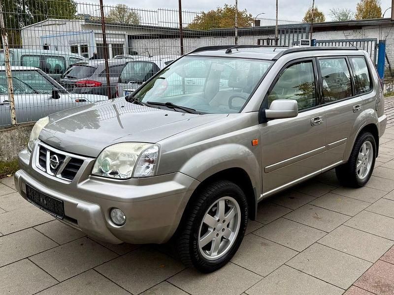 Beige Gebraucht 2002 Nissan X-Trail Comfort SUV | 3.990 € (Teuer) - Bild 1/4