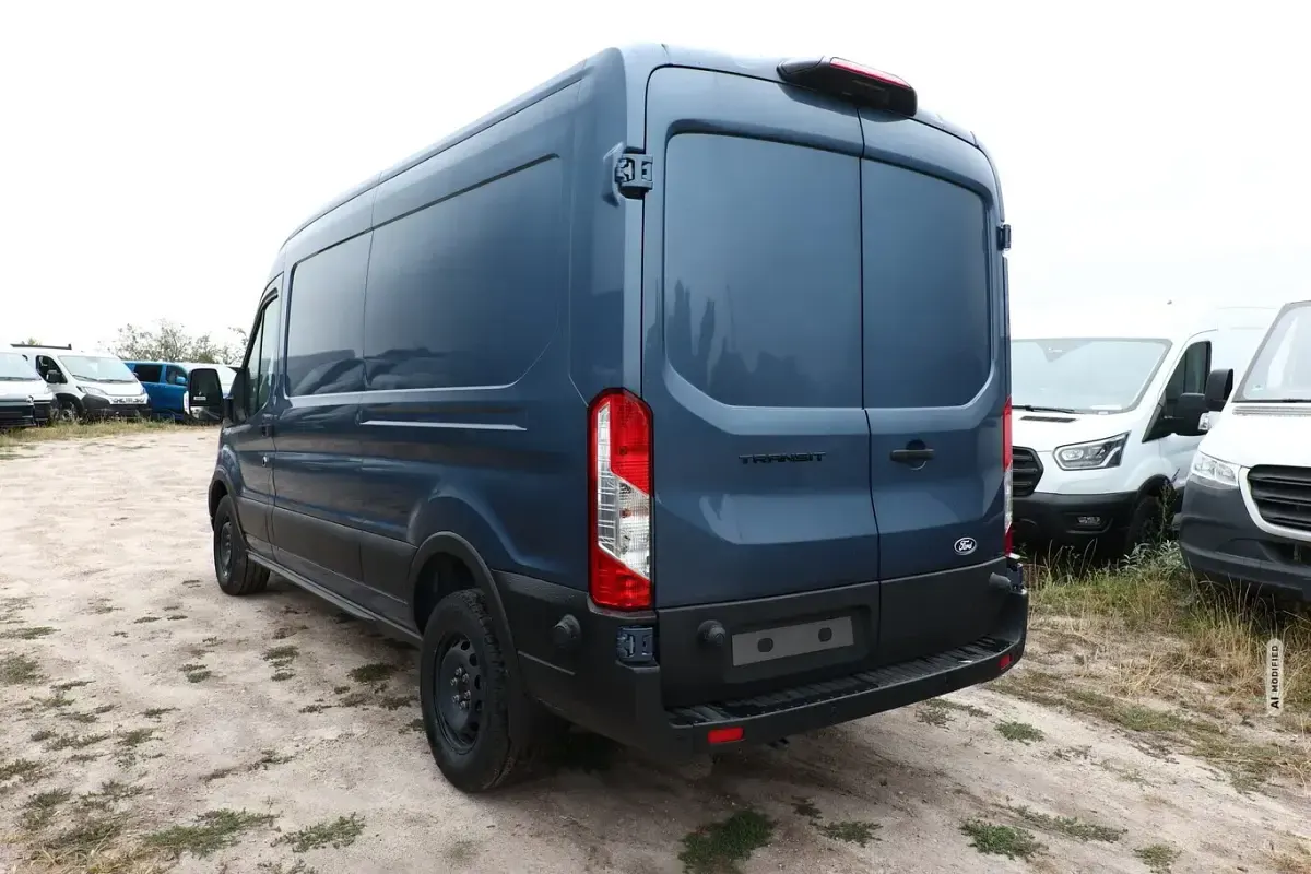 Neu Ford Transit Trend 131 PS (96 kW) 2026 Grau metallic Van