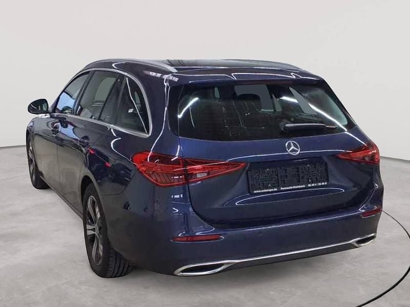 Gebraucht Mercedes C180 Avantgarde 170 PS (125 kW) 2024 Sodalithblau metallic Kombi