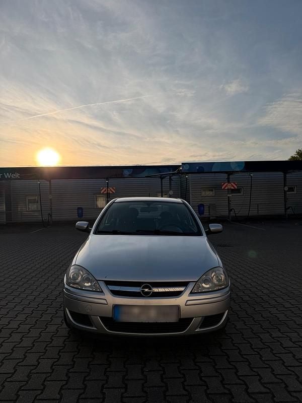 Second-hand Opel Corsa 80 CP (58 kW) 2006 Gri Hatchback