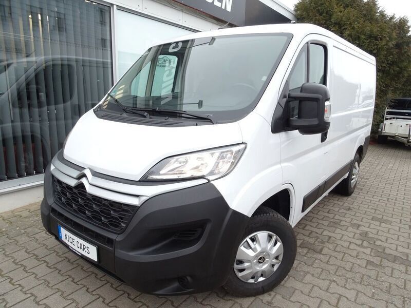 Lackierung weiss icy/deckende Gebraucht 2021 Citroën Jumper Start Van / Kleinbus | 18.500 € (Fairer Preis) - Bild 1/4