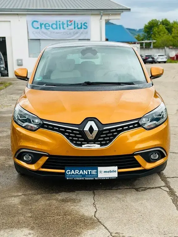 Gebraucht Renault Scénic IV Initiale Paris 132 PS (97 kW) 2017 Gelb Van / Kleinbus