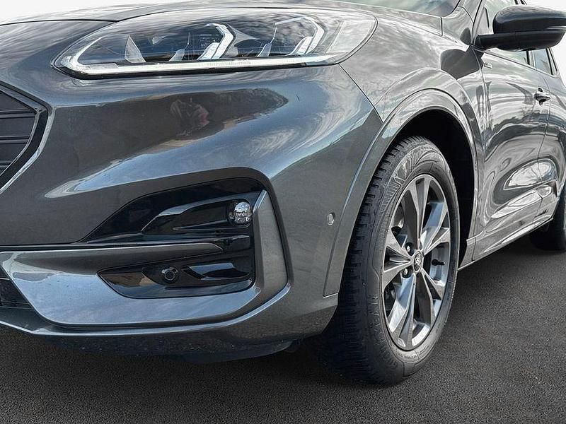 Gebraucht Ford Kuga ST-Line 150 PS (110 kW) 2023 Magnetic grey metallic SUV