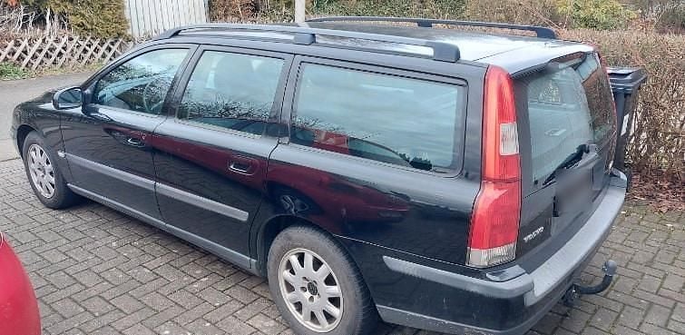 Schwarz Gebraucht 2002 Volvo V70 Kombi | 780 € (Superpreis) - Bild 1/4
