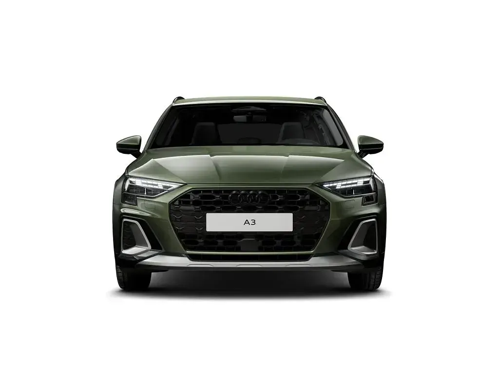 Gebraucht Audi A3 Sport 204 PS (150 kW) 2025 Grün Limousine