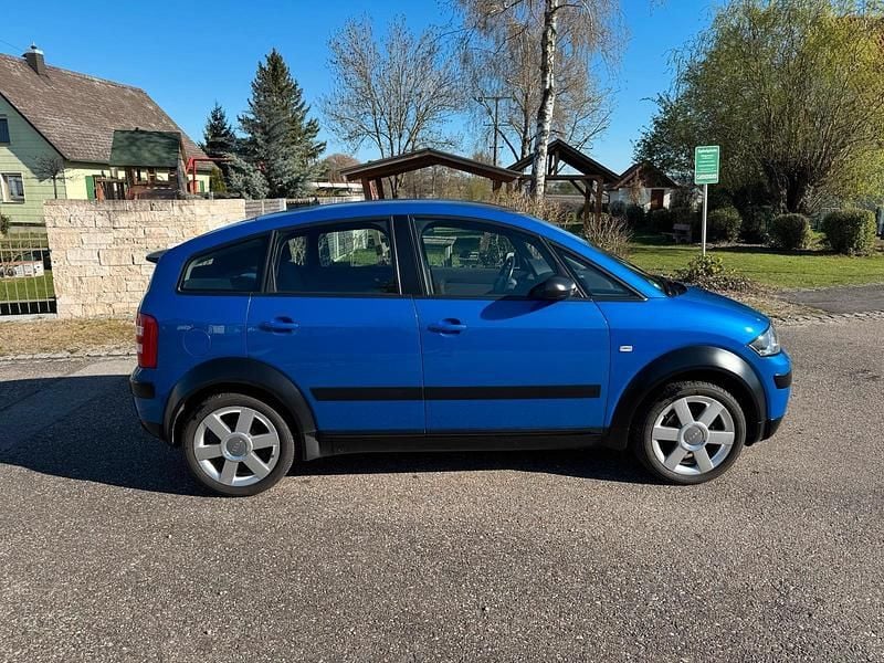 Usata Audi A2 75 CV (55 kW) 2003 Blu Utilitaria