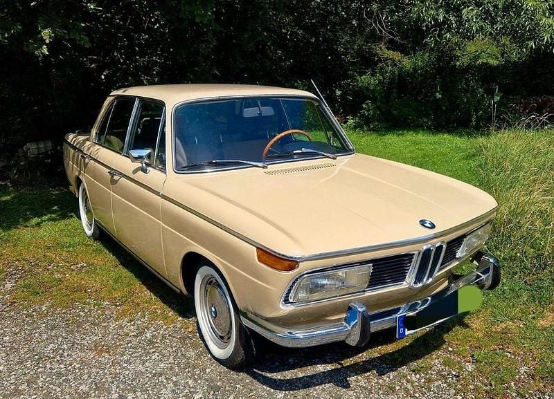 Gebraucht BMW 2000 90 PS (66 kW) 1972 Beige Limousine