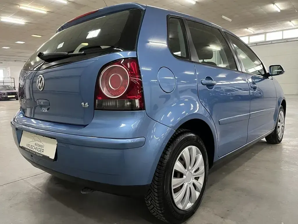Gebraucht VW Polo Comfortline 75 PS (55 kW) 2006 Tossablau Kleinwagen