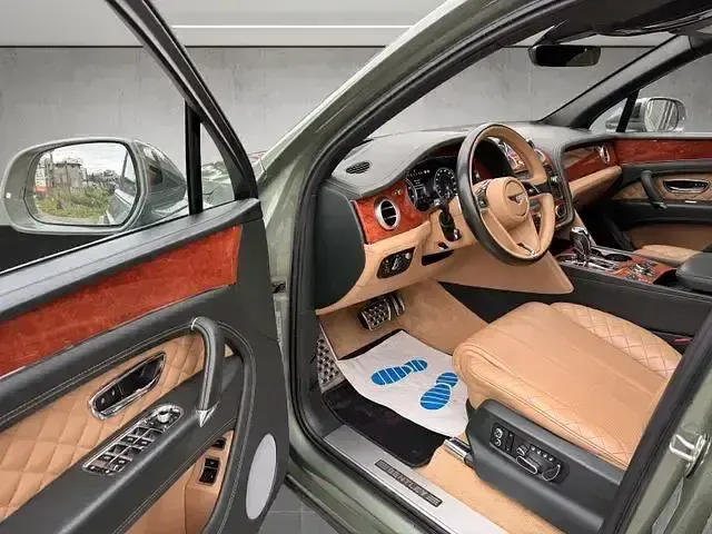 Gebraucht Bentley Bentayga 608 PS (447 kW) 2017 Grün SUV