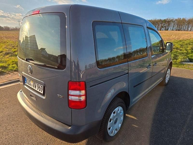 Gebraucht VW Caddy Cup 102 PS (75 kW) 2013 Grau Van / Kleinbus
