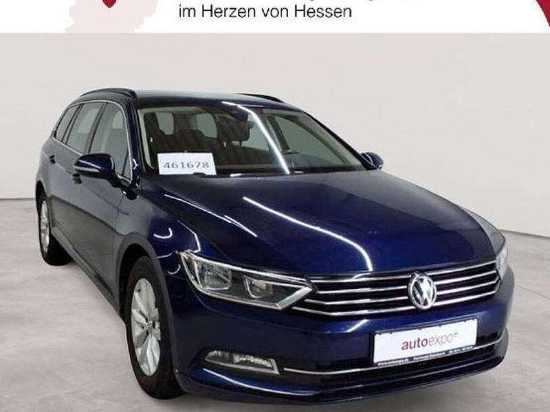 Blau Gebraucht 2019 VW Passat Comfortline Kombi | 14.489 € (Guter Preis) - Bild 1/4