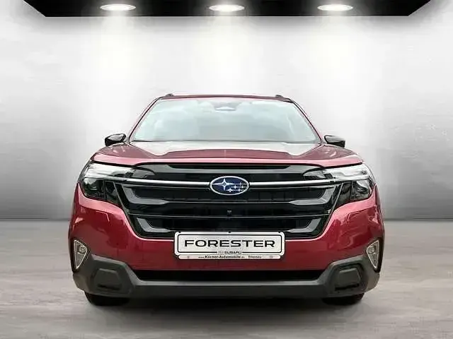 Gebraucht Subaru Forester Platinum 136 PS (100 kW) 2024 Rot SUV