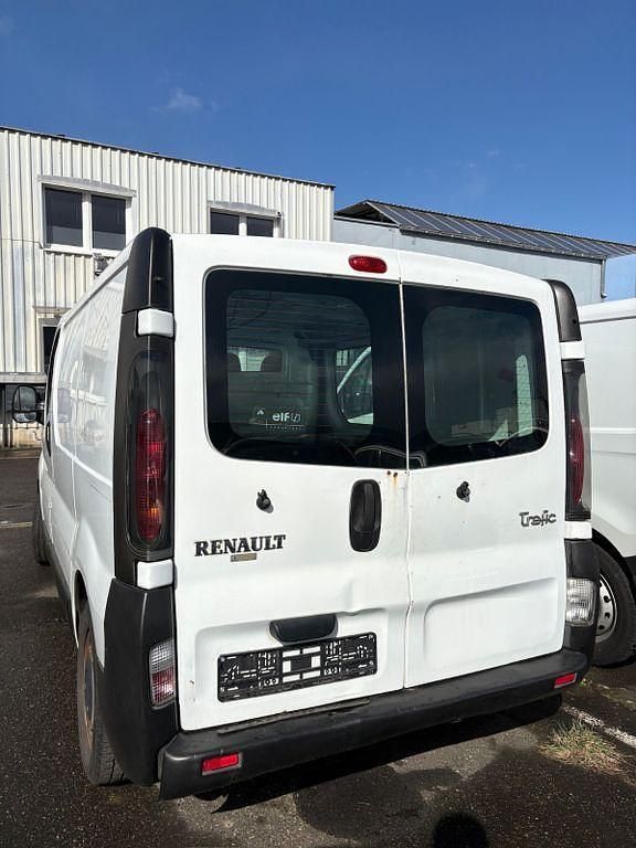 Gebraucht Renault Trafic 82 PS (60 kW) 2006 Weiß Van / Kleinbus