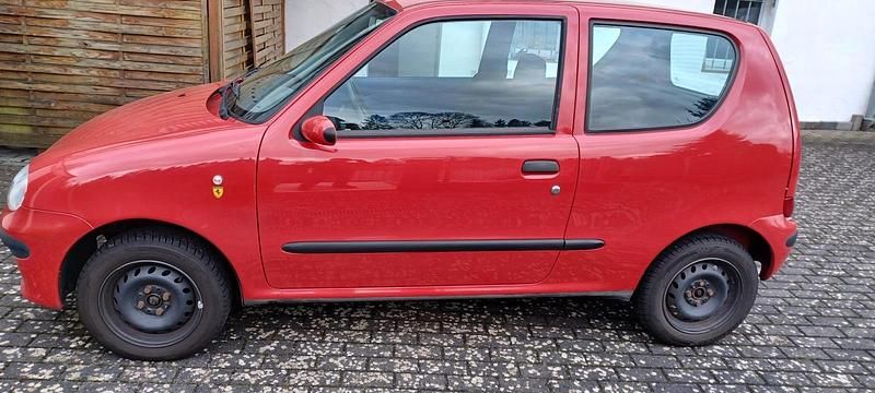 Gebraucht Fiat Seicento 54 PS (39 kW) 2000 Rot Kleinwagen