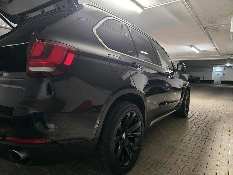 Gebraucht BMW X5 258 PS (189 kW) 2014 Schwarz SUV