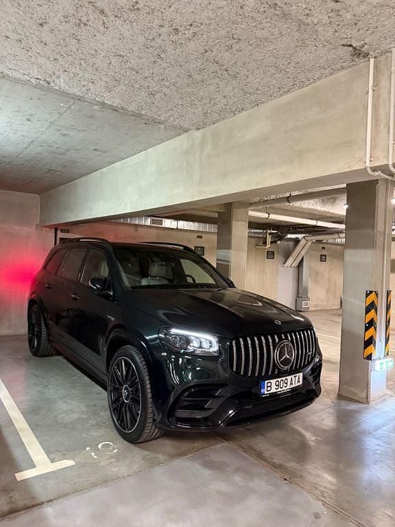 Grün Gebraucht 2021 Mercedes GLS63 AMG AMG SUV | 117.000 € (Teuer) - Bild 1/4