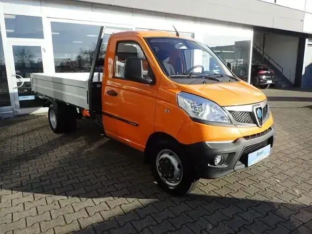 Gebraucht Piaggio Porter 106 PS (77 kW) 2023 Orange