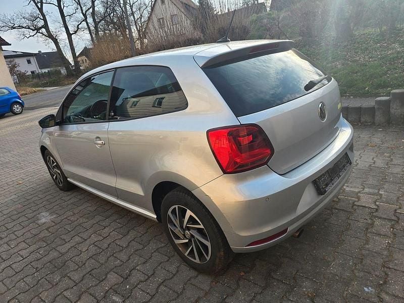 Gebraucht VW Polo Sound 90 PS (66 kW) 2017 Silber Kleinwagen