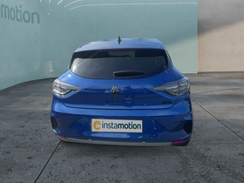 Gebraucht Renault Clio V Bose Edition 143 PS (105 kW) 2024 Blau Limousine