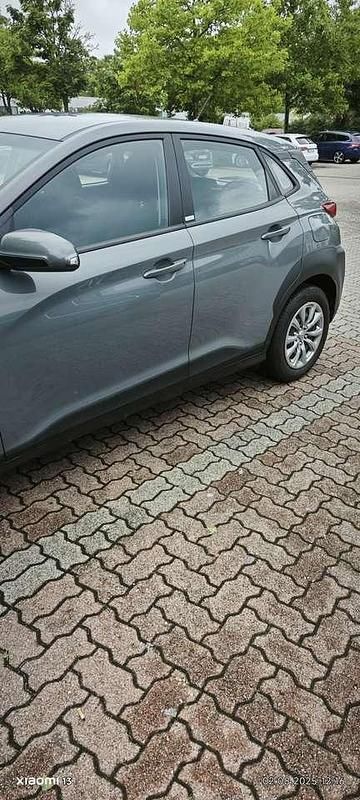 Gebraucht Hyundai Kona 120 PS (88 kW) 2020 Grau SUV