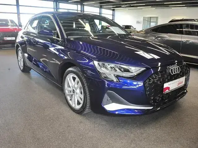 Brugt Audi A3 Advanced 150 HK (110 kW) 2025 Blå Sedan