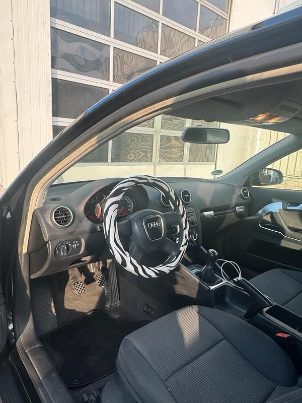 Gebraucht Audi A3 105 PS (77 kW) 2006 Schwarz Kleinwagen